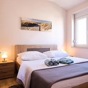 https://apartments-anka-vrsi.hotelinzadar.com