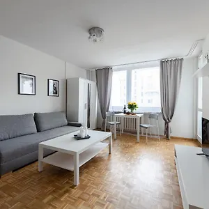 https://sleepwithus-jagielloska-4-apartment.warsawhotelspoland.com